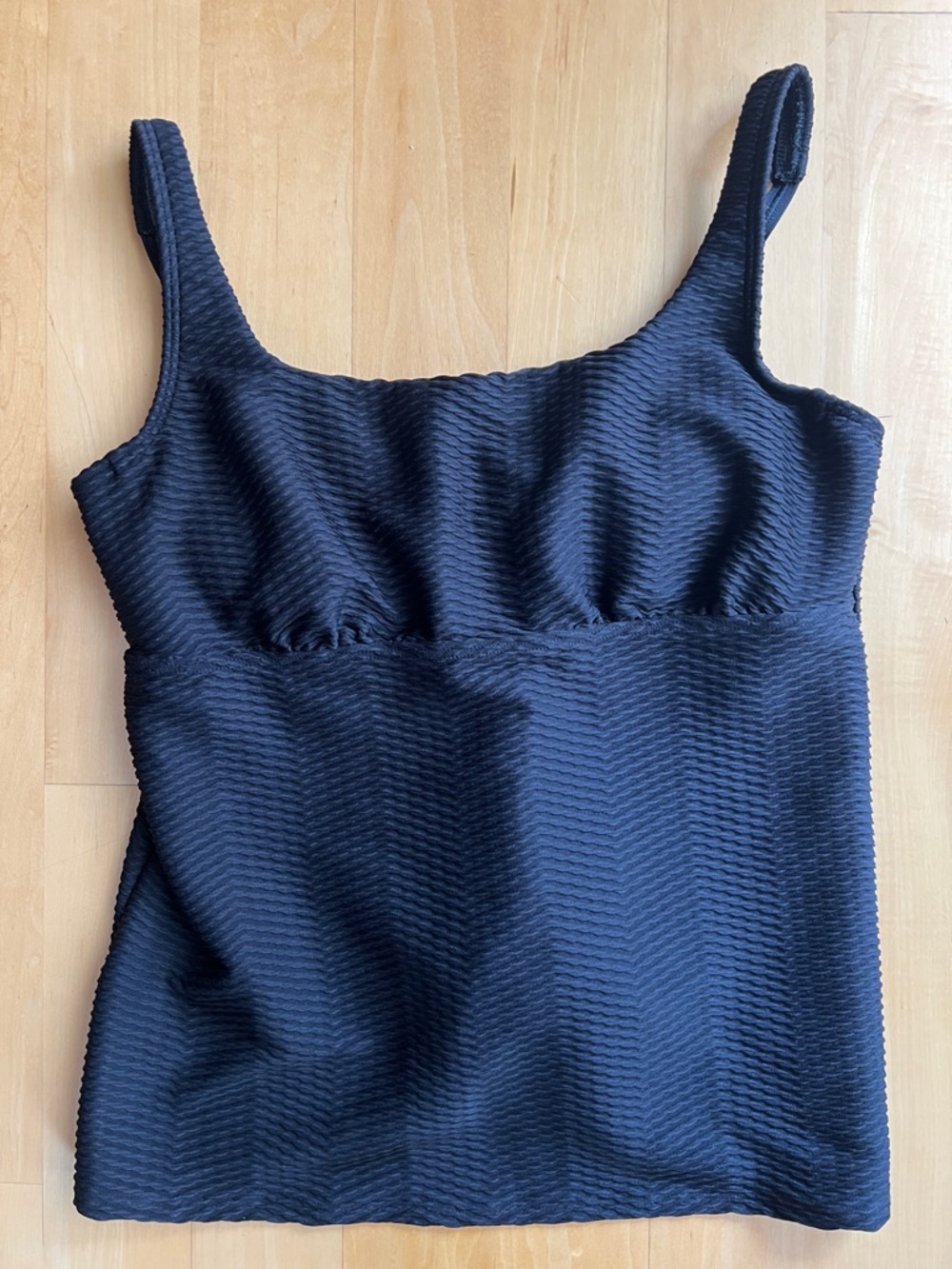 Lands' End Black Textured Square-Neck Tank